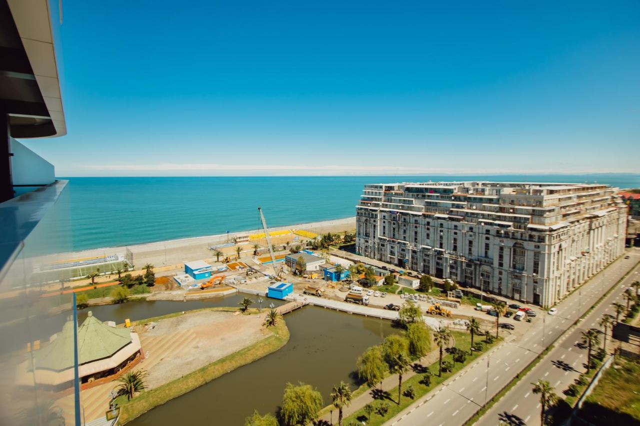 Your Sunshine Apartments Batumi Esterno foto