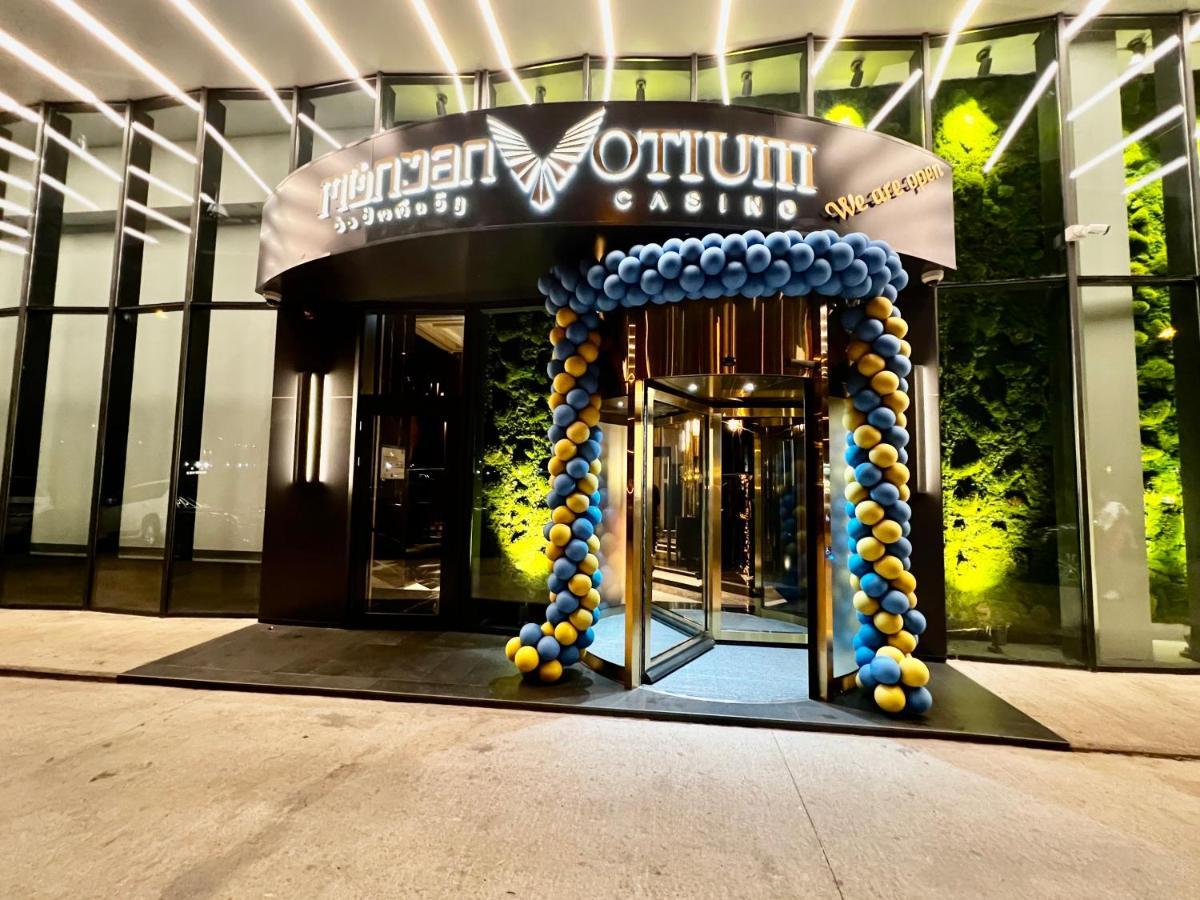 Your Sunshine Apartments Batumi Esterno foto