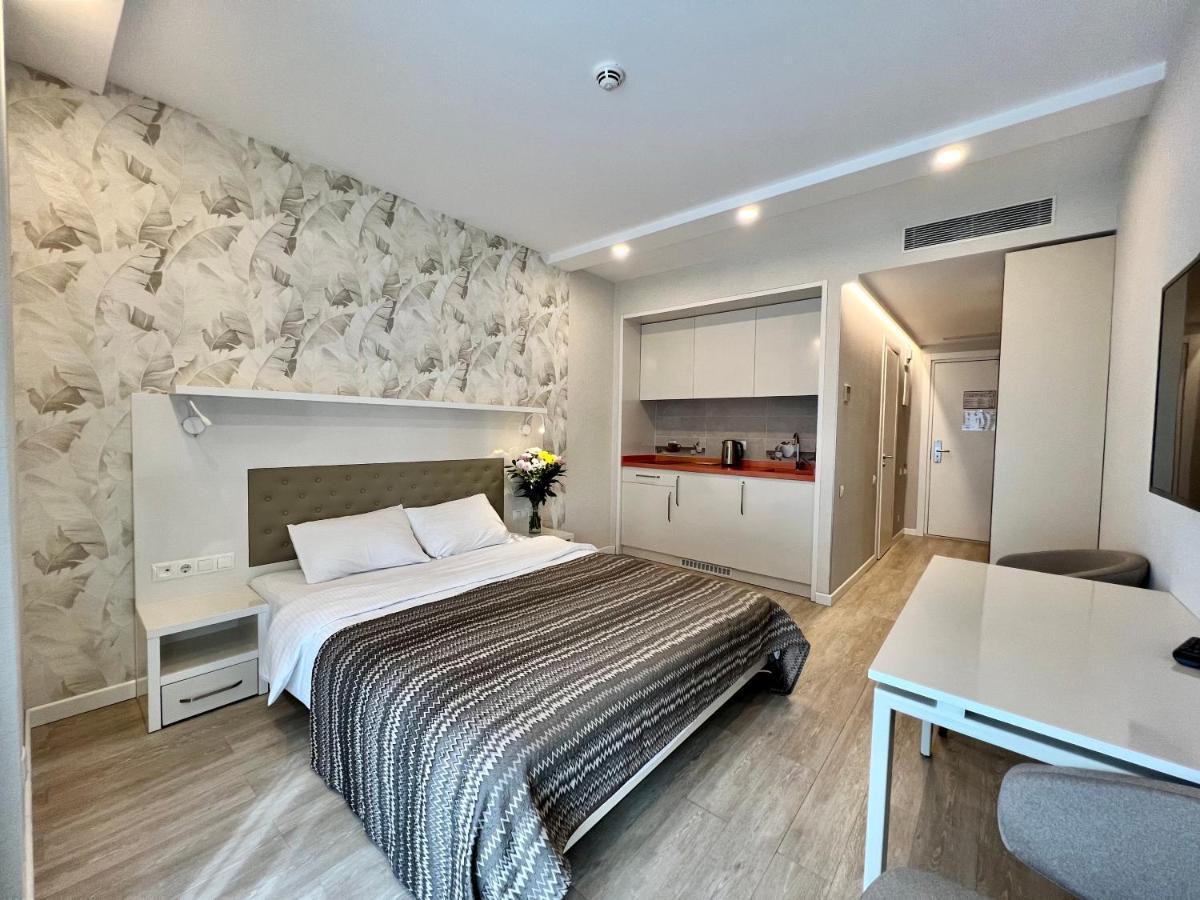 Your Sunshine Apartments Batumi Esterno foto